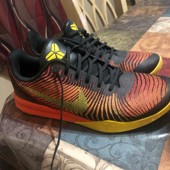 Kobe size 11 Mamba Mentality’s - Picture 2 of 3